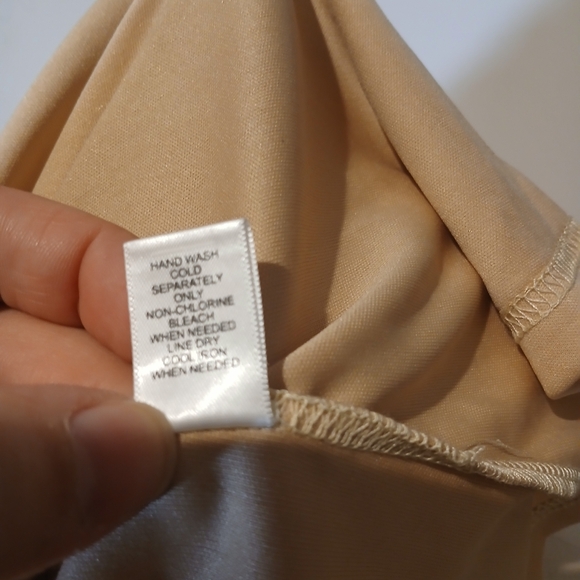 NWT Cato The Avenue Gold Nugget Blouse Size 14/16 - Picture 10 of 10